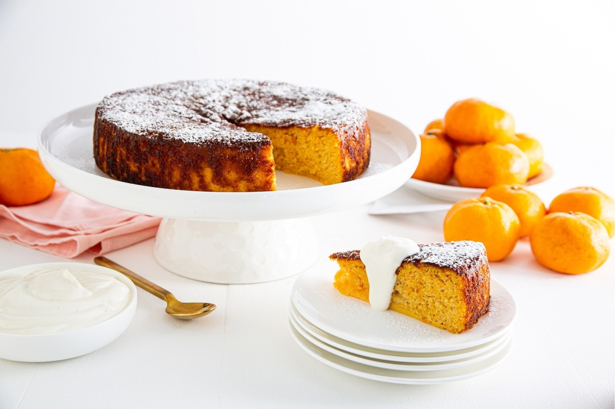 Mandarin and Almond Cake - Twisted Citrus